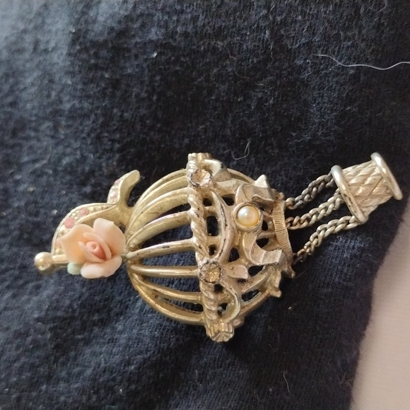 Hot air balloon, windmill and a carnival. - Picture 7 of 9